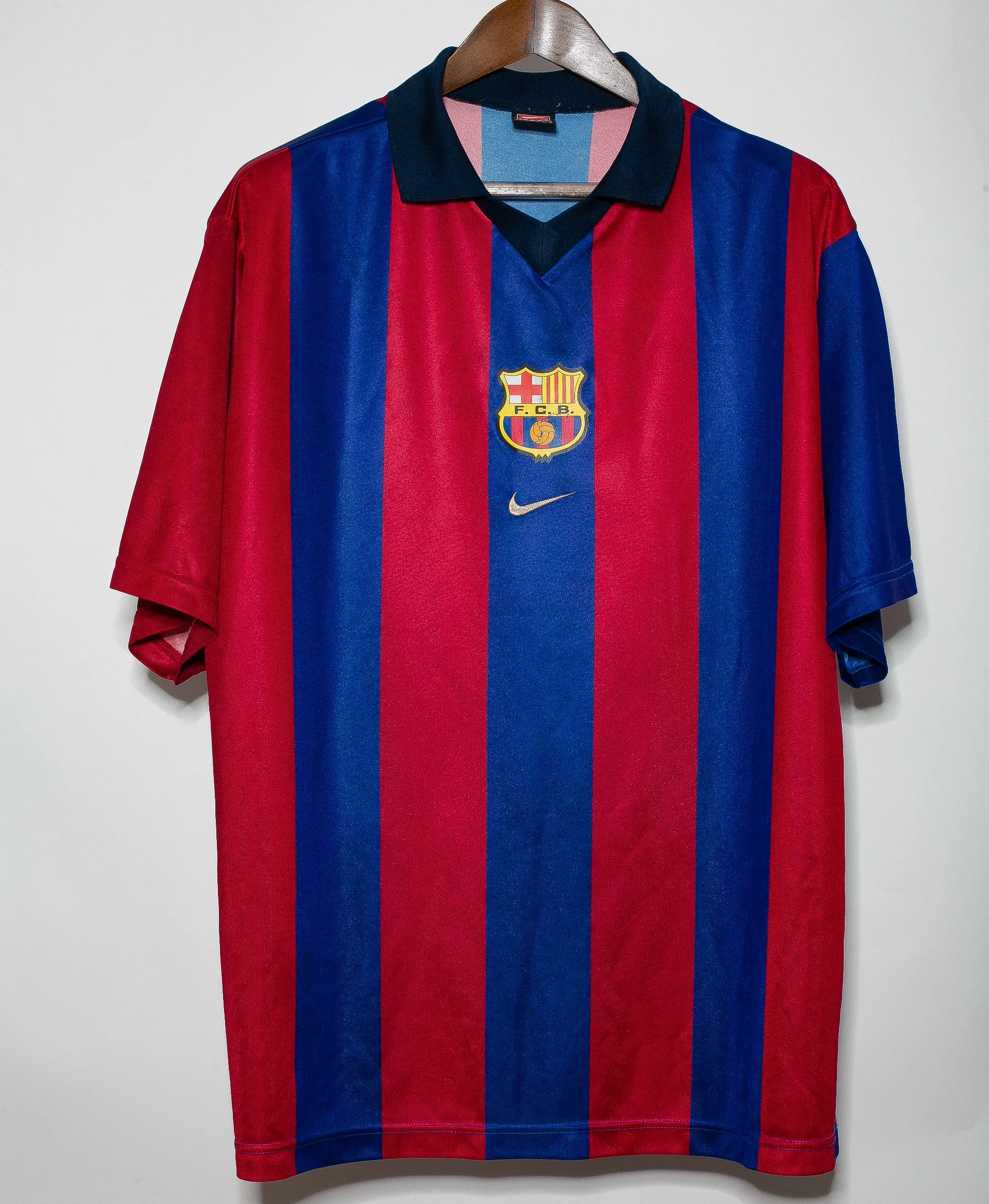 Barcelona 2000-01 Home Kit Basic Version (2XL)