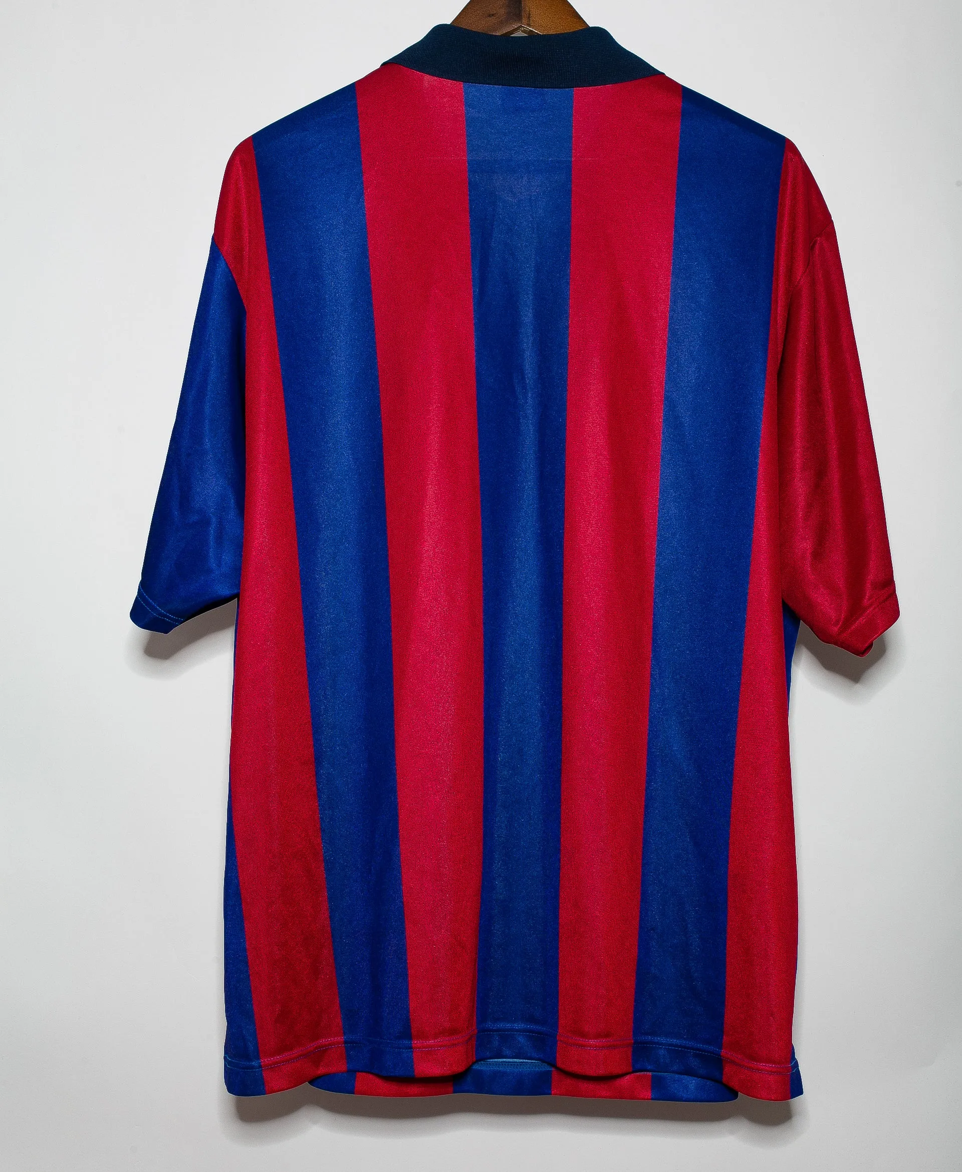 Barcelona 2000-01 Home Kit Basic Version (2XL)