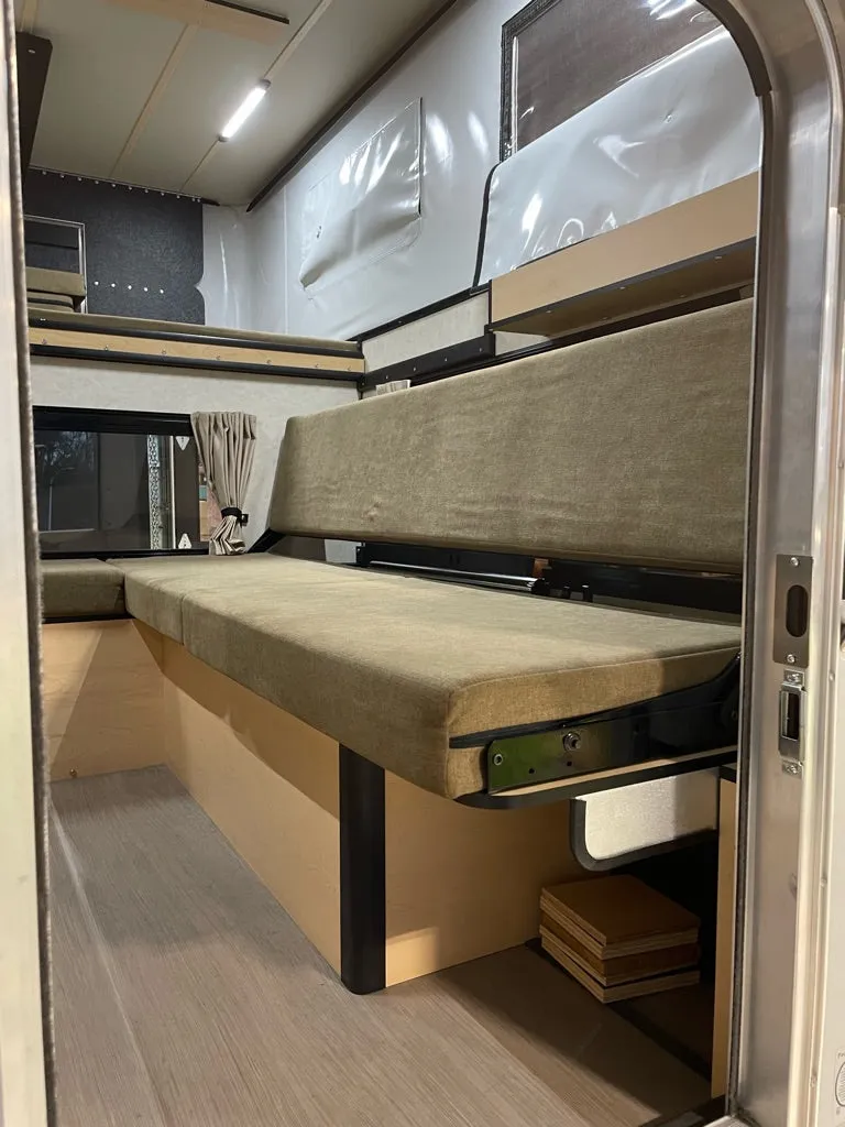 Four Wheel Camper Fleet Model