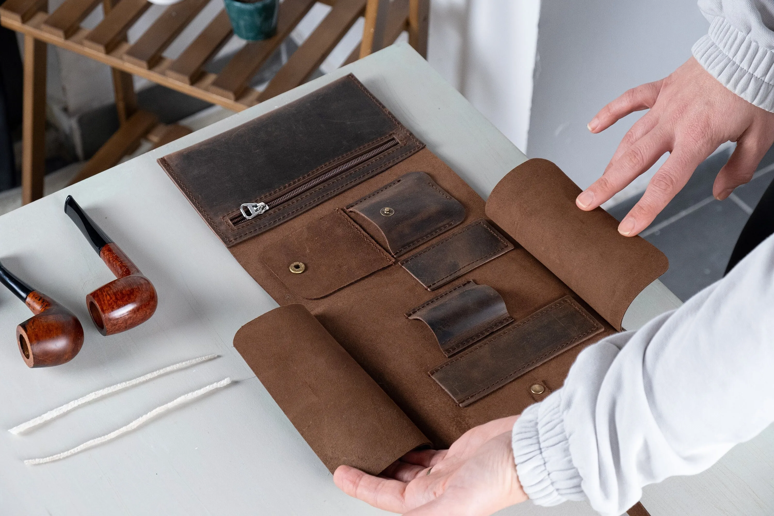 Leather Pipe Roll Set With Zipper, Handmade Pipe Pouch for 1/2/3/4-Pipes, Leather Pipe Rollup Bag Set, The Pipe Smokers Full Set Zippered