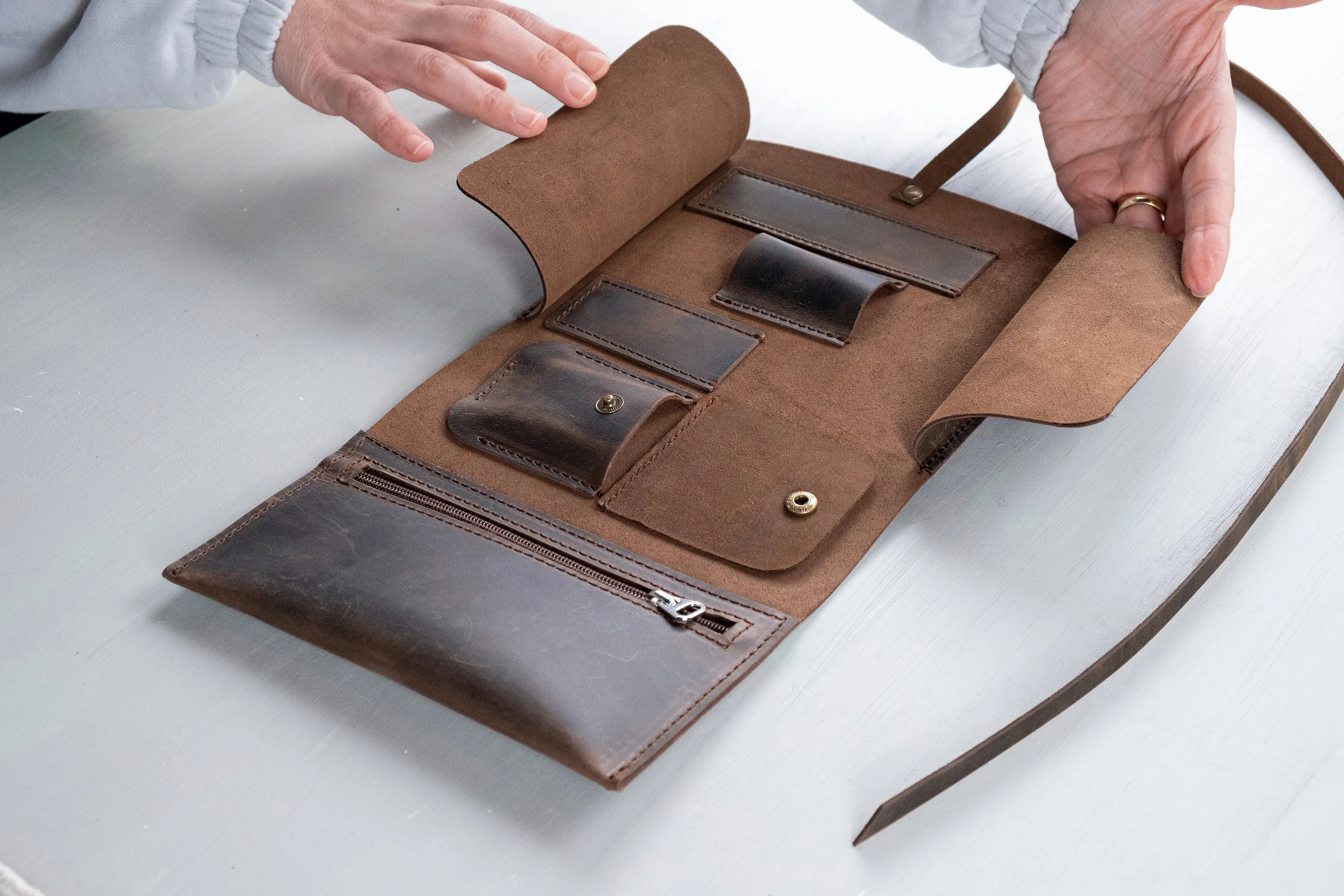 Leather Pipe Roll Set With Zipper, Handmade Pipe Pouch for 1/2/3/4-Pipes, Leather Pipe Rollup Bag Set, The Pipe Smokers Full Set Zippered