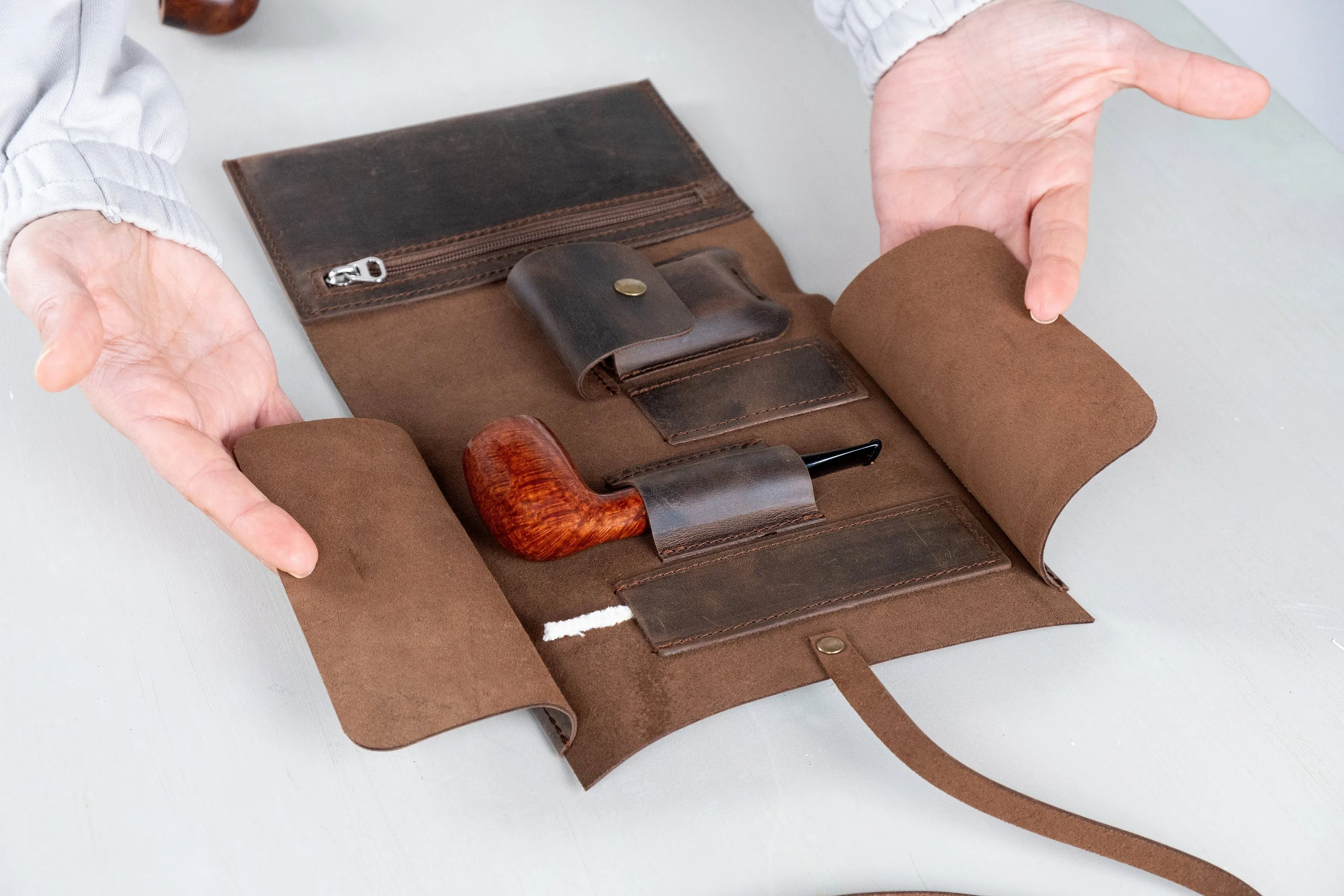 Leather Pipe Roll Set With Zipper, Handmade Pipe Pouch for 1/2/3/4-Pipes, Leather Pipe Rollup Bag Set, The Pipe Smokers Full Set Zippered