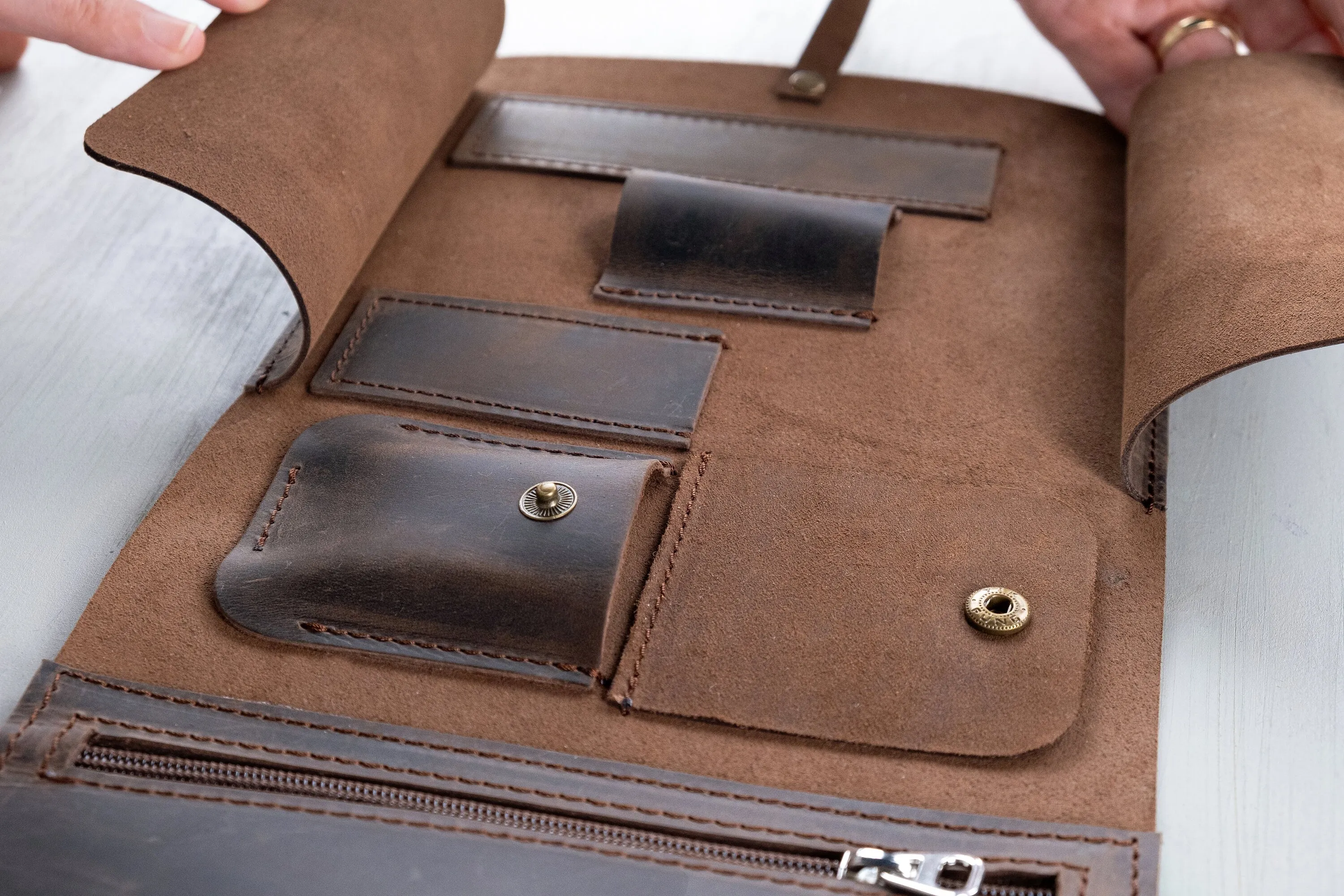 Leather Pipe Roll Set With Zipper, Handmade Pipe Pouch for 1/2/3/4-Pipes, Leather Pipe Rollup Bag Set, The Pipe Smokers Full Set Zippered
