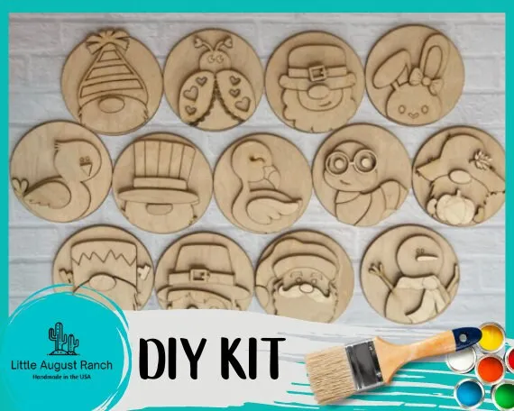 Round Holiday Faces - Interchangeable Round Tiles
